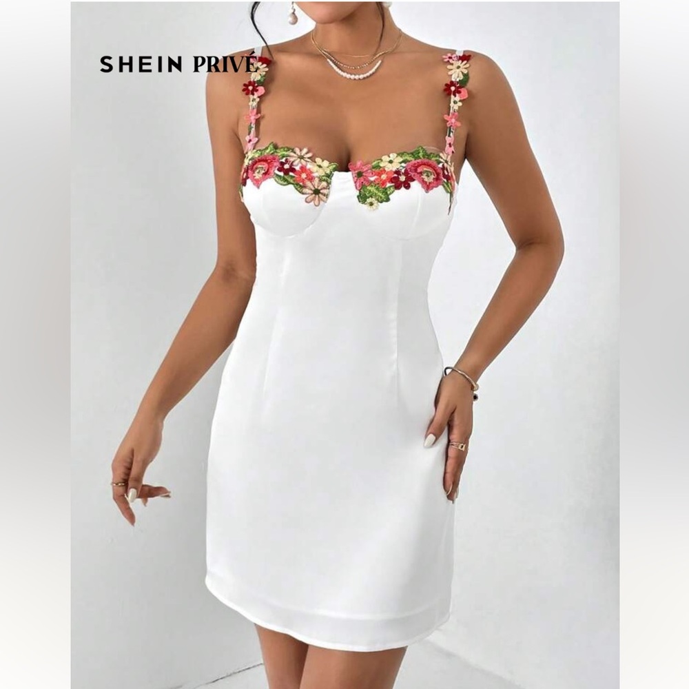 SHEIN version of the Princess Polly
Kenzie Floral
Embroidered Satin
Minidress